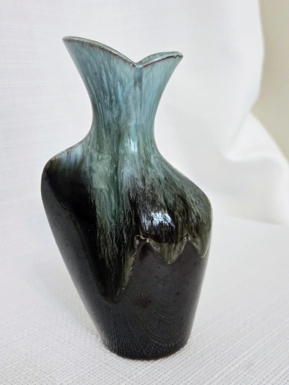 Vtg Arrow Pottery Vase Drip Glaze Irregular Open Tulip 6